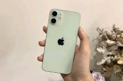 iPhone 12 mini開箱實測！ 機身小配置高