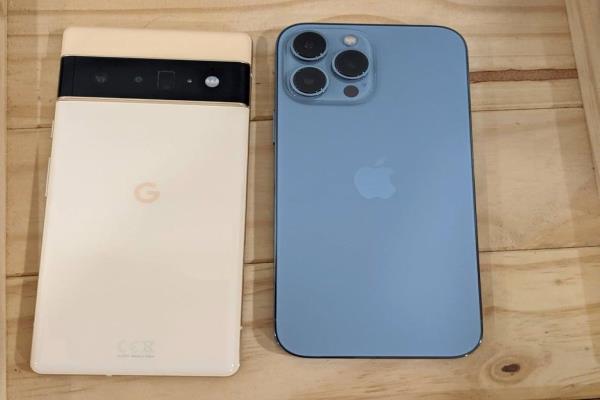 iPhone 13 Pro Max 跟Pixel 6 Pro 機身耐摔度比一比！摔落實測出爐