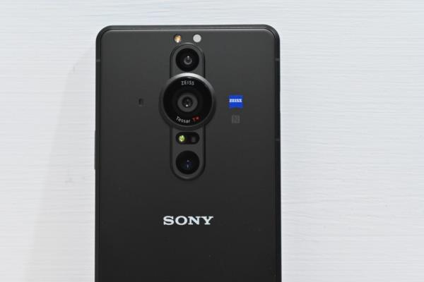 搭上 1 吋感光元件強多少？Sony“真相機”手機 Xperia PRO-I 開箱實測