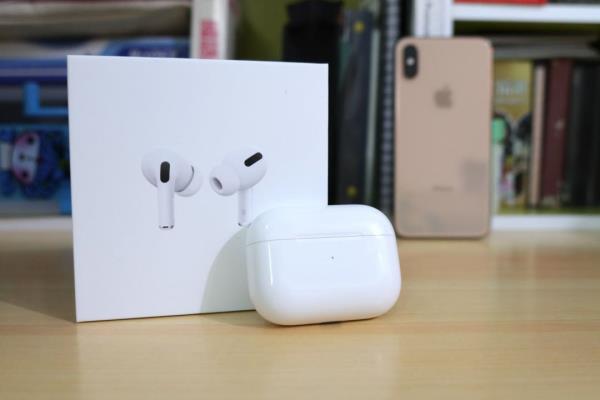 蘋果專利文件披露最新黑科技！AirPods 變身專屬健身教練