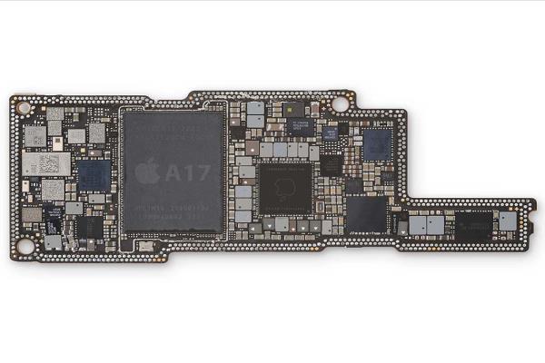 蘋果3納米A17芯片一次“擠爆牙膏”！安卓見(jiàn)超狂數(shù)據(jù)集體絕望了